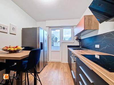 Appartement - 80 m² - 4 pièces