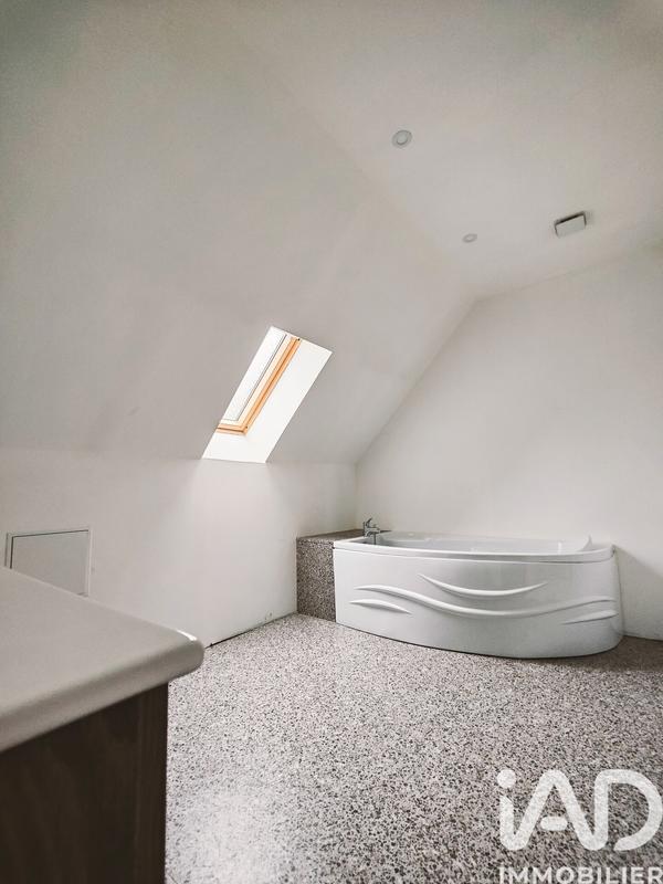 Maison - 145 m² - 7 pièces