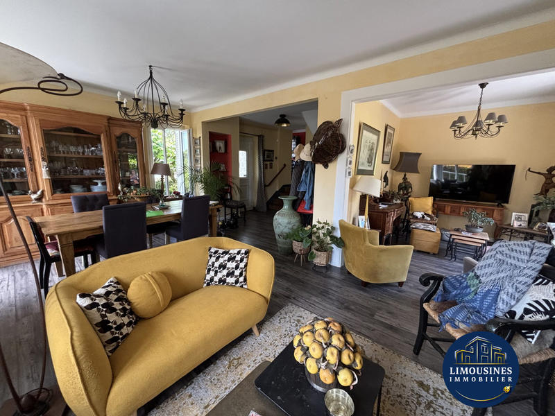 Maison - 122 m² - 6 pièces