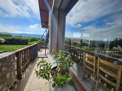 Maison - 328 m² - 8 pièces