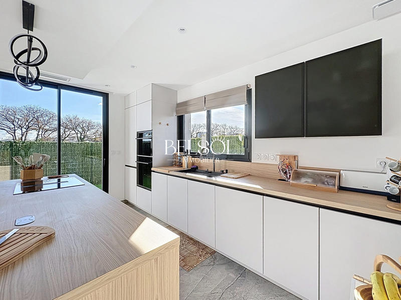 Villa - 140 m² - 5 pièces