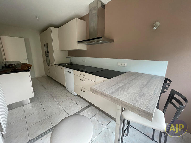 Appartement - 95 m² - 4 pièces