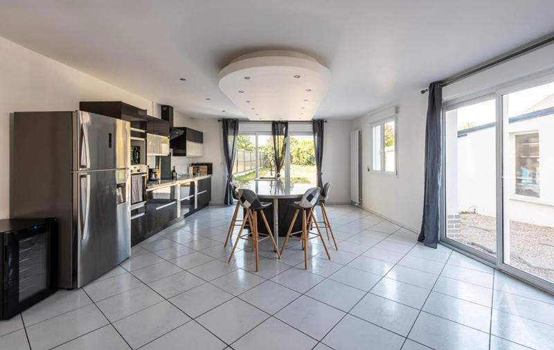 Maison - 135 m² - 5 pièces