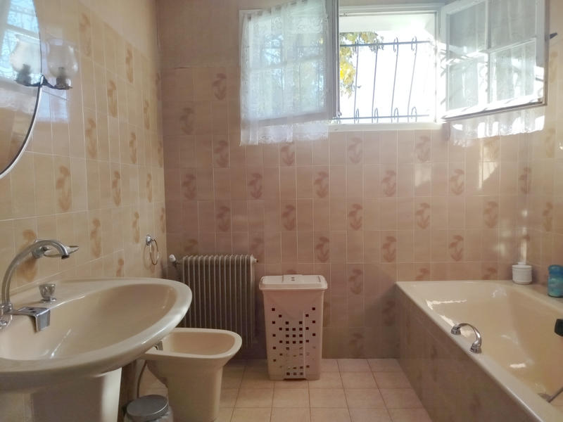 Maison - 3 105 m² - 6 pièces