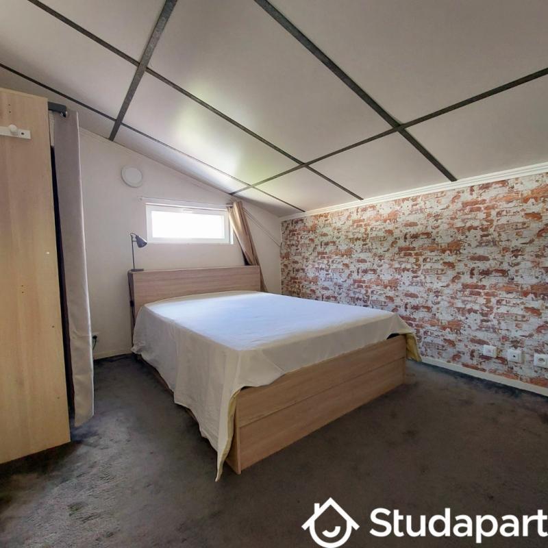 Chambre - 15 m² - 1 pièce