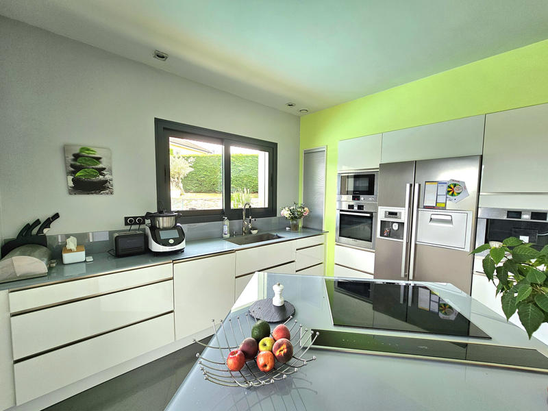 Maison - 214 m² - 7 pièces