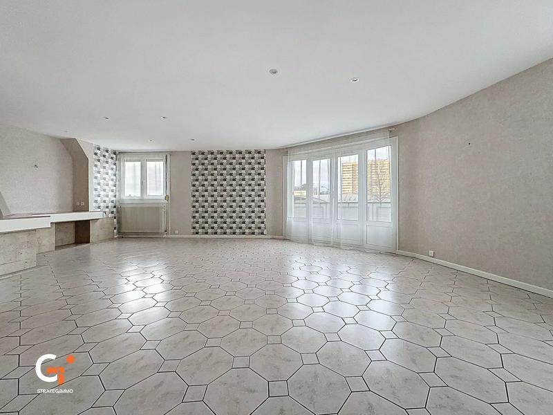 Appartement - 136 m² - 6 pièces