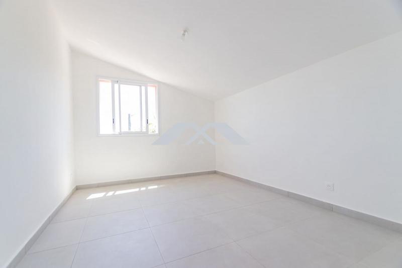 Maison jumelée - 86 m² - 4 pièces