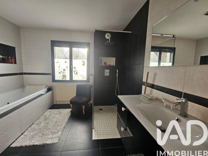 Maison - 135 m² - 5 pièces
