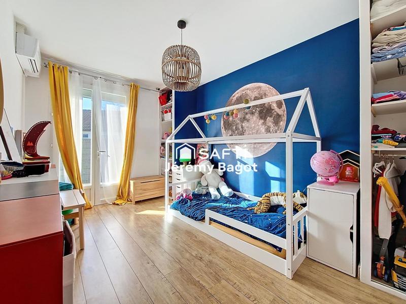 Maison - 99 m² - 5 pièces