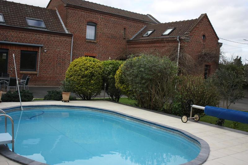 Maison - 200 m² - 5 pièces