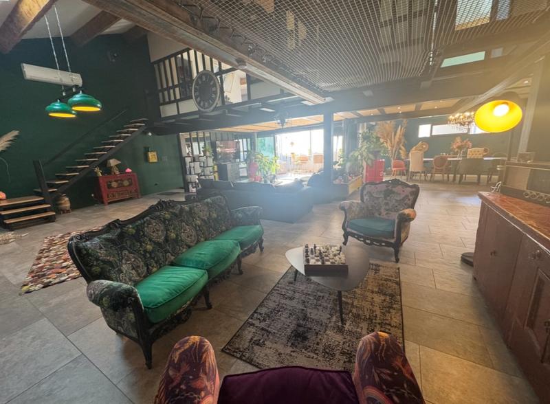 Appartement - 217 m² - 4 pièces