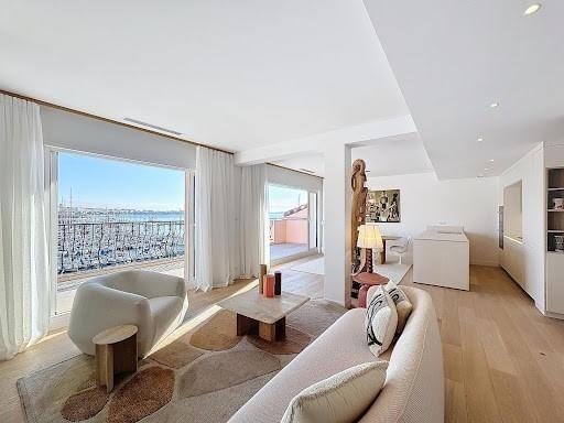 Appartement - 120 m² - 4 pièces