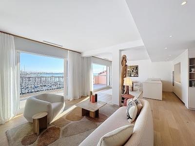 Appartement - 120 m² - 4 pièces