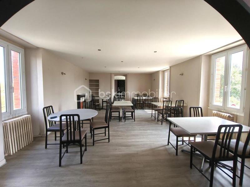 Maison - 275 m² - 7 pièces