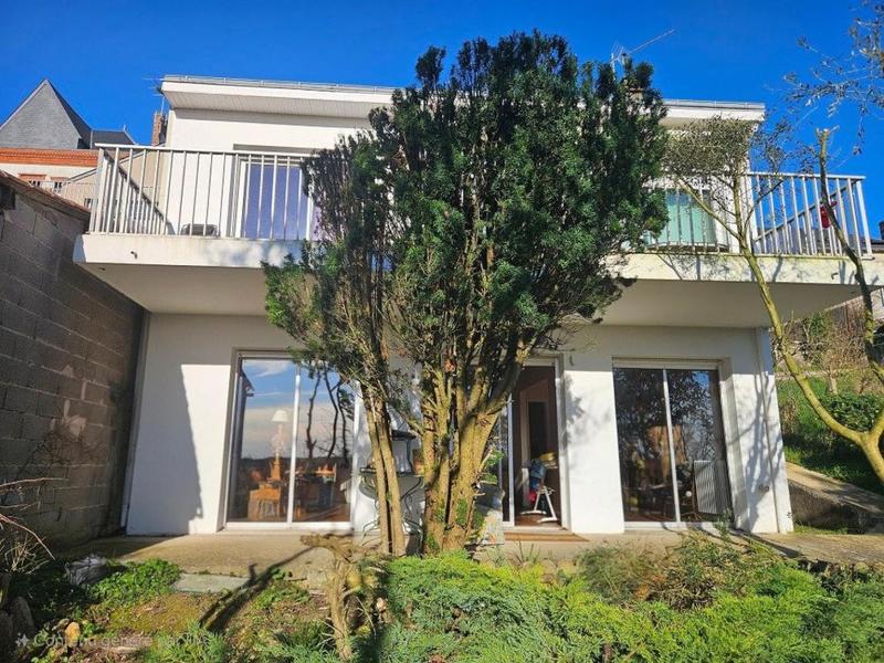 Maison - 126 m² - 5 pièces