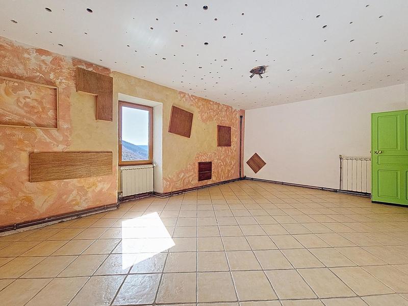 Maison de village - 300 m² - 18 pièces