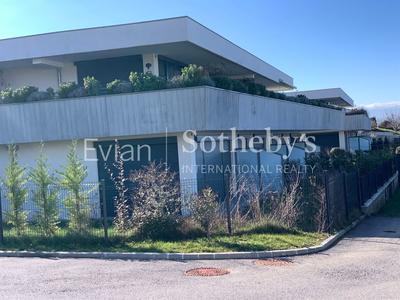 Appartement - 100 m² - 4 pièces