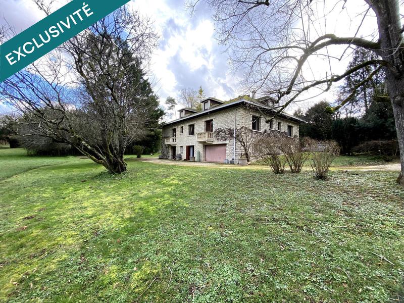 Maison - 300 m² - 10 pièces