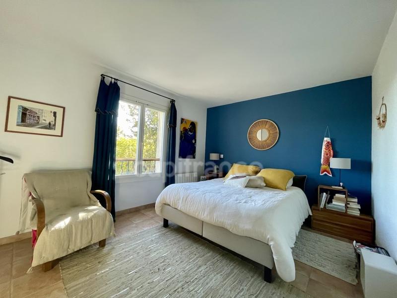 Maison - 180 m² - 6 pièces