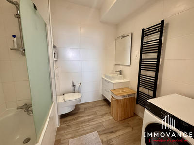 Appartement - 90 m² - 4 pièces