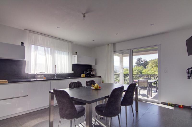 Maison - 135 m² - 5 pièces