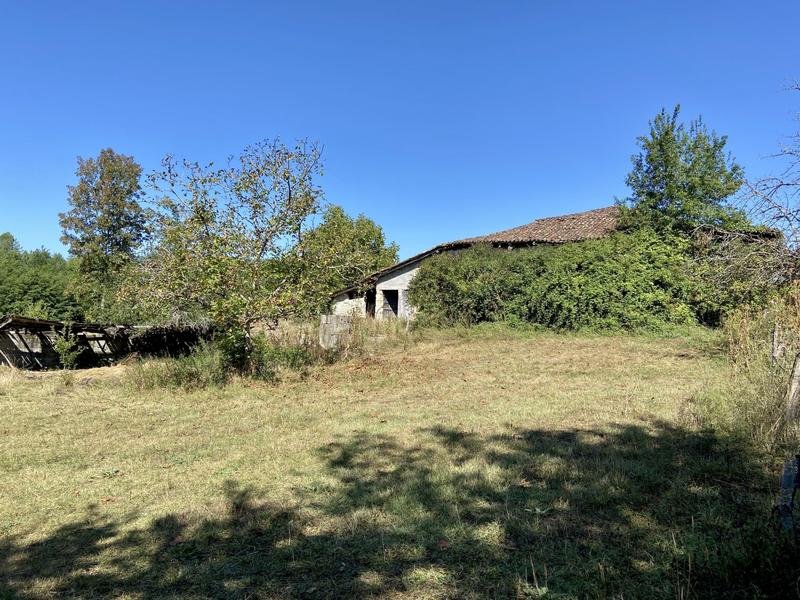 Maison traditionnelle - 373 m² - 5 pièces