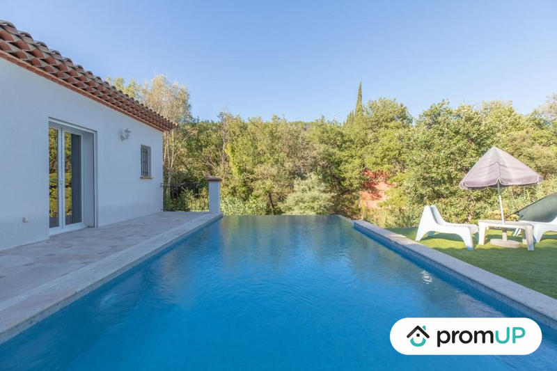 Maison - 240 m² - 7 pièces