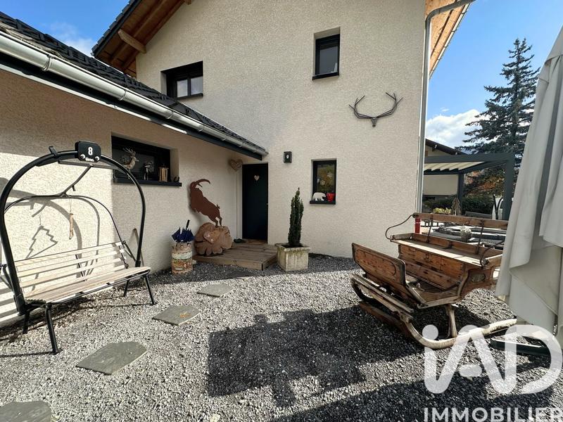 Maison - 100 m² - 4 pièces