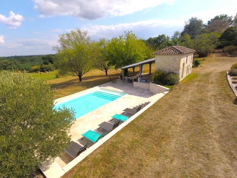 Maison - 281 m² - 8 pièces