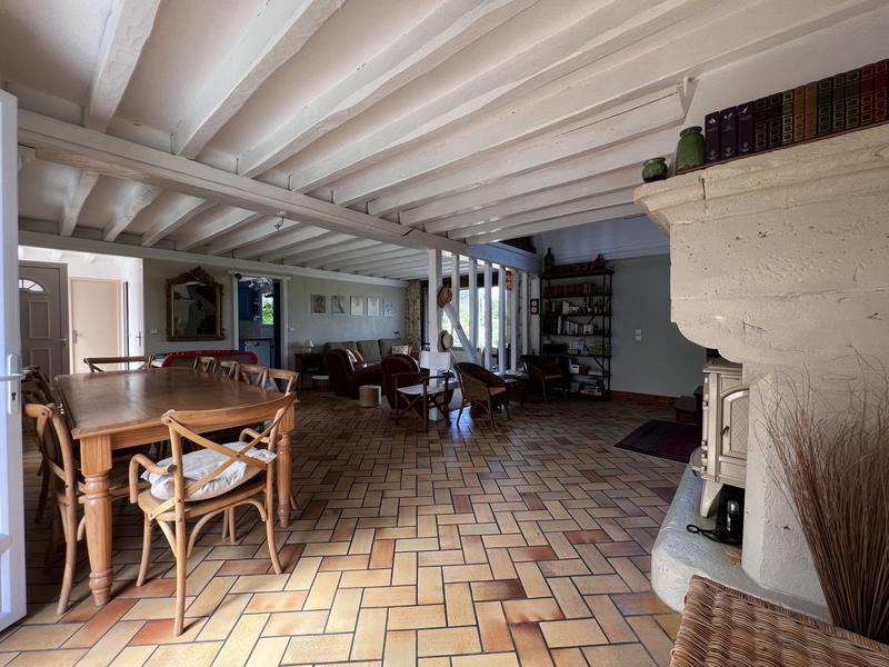 Maison traditionnelle - 144 m² - 7 pièces