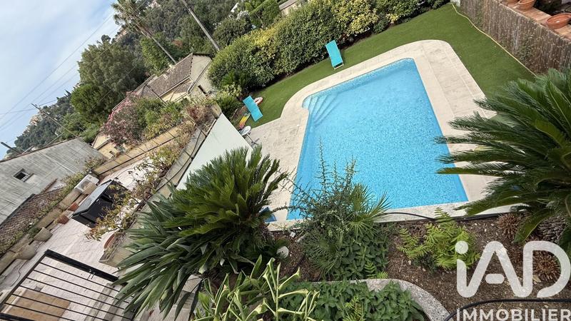 Maison - 187 m² - 8 pièces