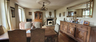 Maison - 145 m² - 9 pièces