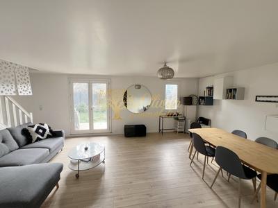 Pavillon - 90 m² - 5 pièces