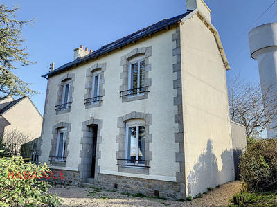 Maison - 104 m² - 4 pièces