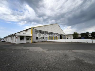Local d'activité / Entrepôt - 3 060 m²