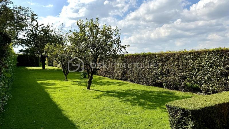 Corps de ferme - 390 m² - 10 pièces