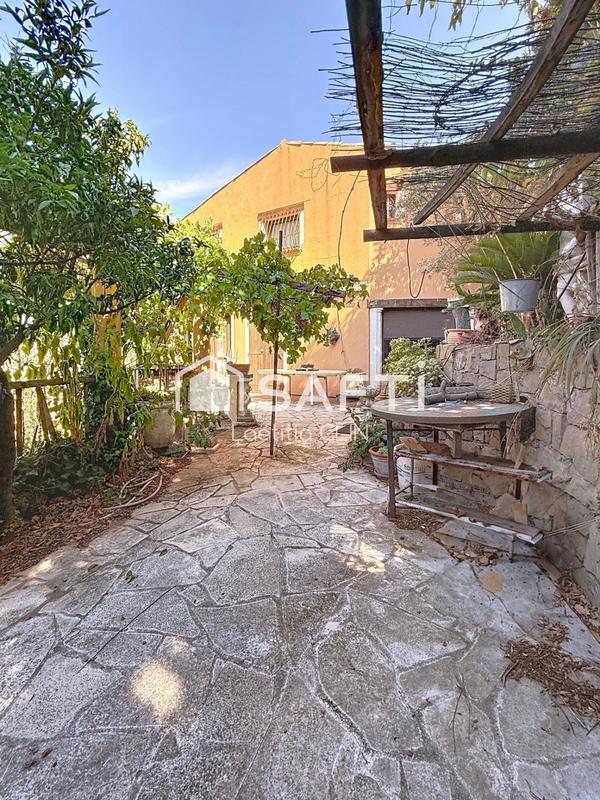 Maison - 193 m² - 9 pièces