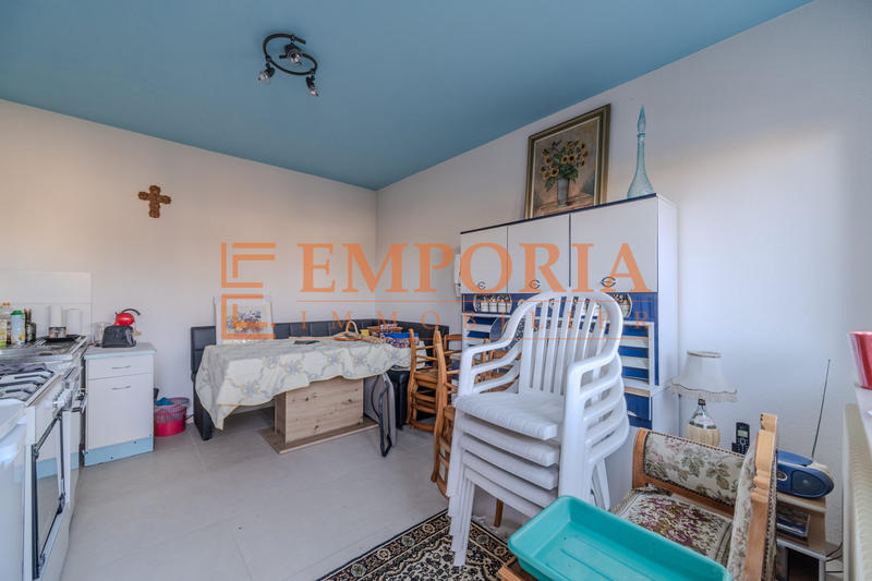 Maison - 250 m² - 9 pièces