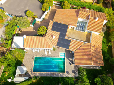 Maison d'architecte - 318 m² - 5 pièces