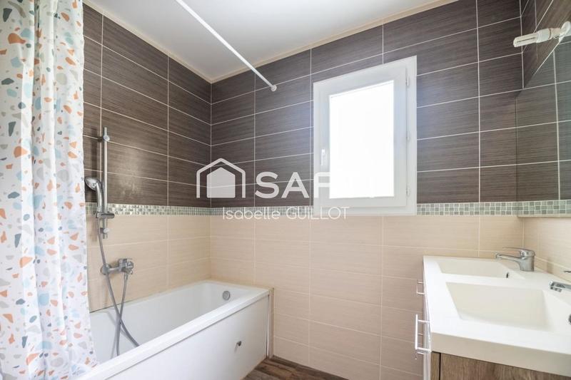 Maison - 84 m² - 4 pièces