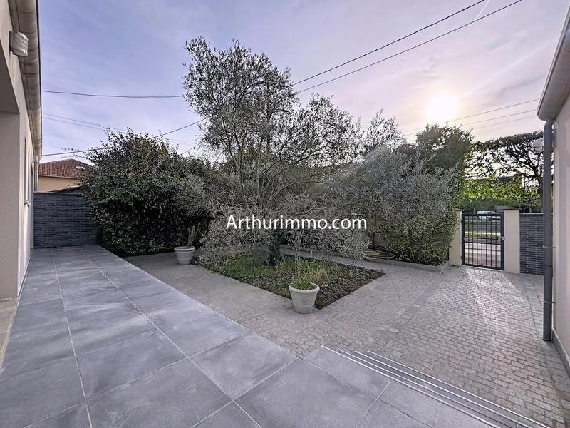 Maison - 186 m² - 6 pièces