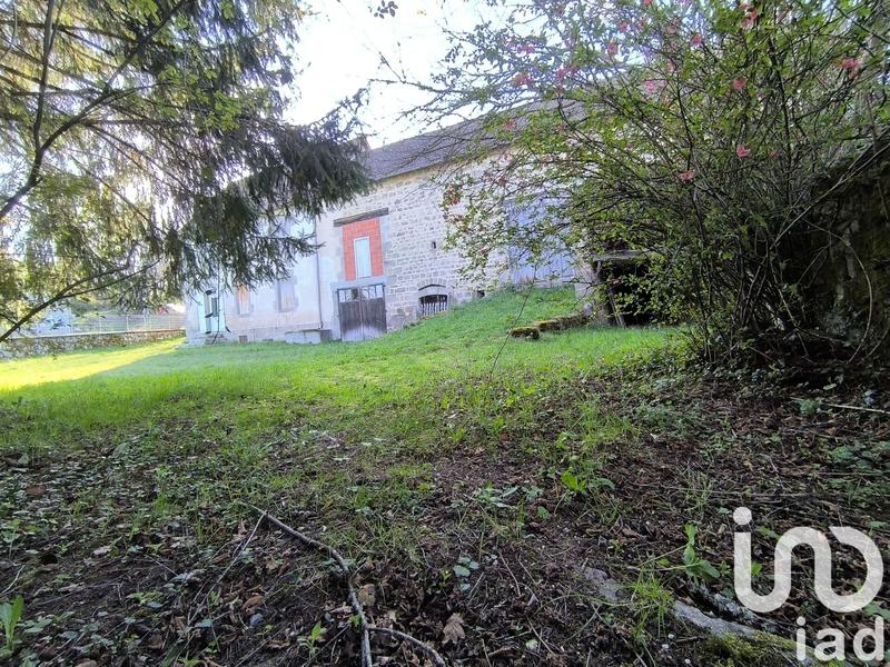 Maison - 90 m² - 8 pièces