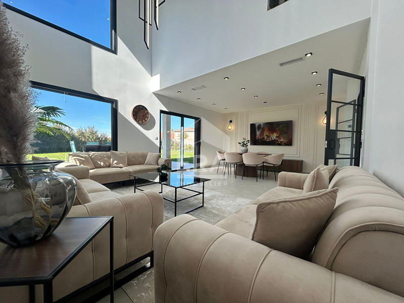 Maison - 150 m² - 6 pièces