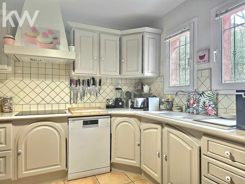 Villa - 218 m² - 7 pièces