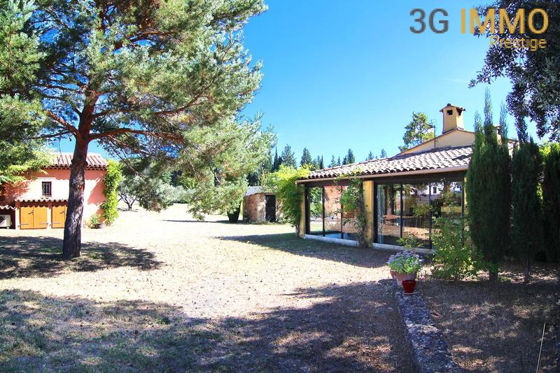 Villa - 192 m² - 5 pièces