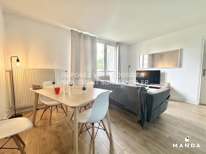 Chambre - 72 m² - 5 pièces