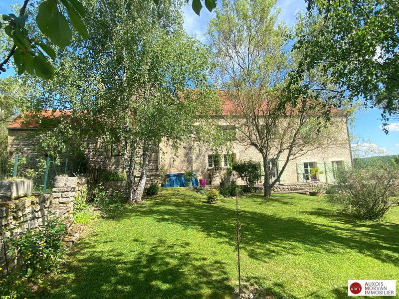 Maison ancienne - 260 m² - 7 pièces