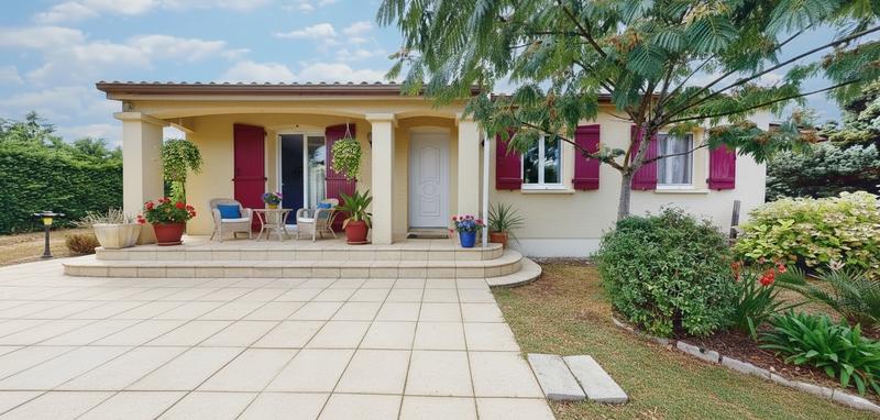 Maison - 93 m² - 5 pièces