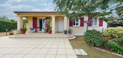 Maison - 93 m² - 5 pièces